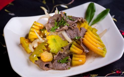Lạ miệng với bí đỏ xào thịt bò