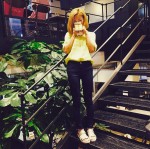 Hà Hồ ăn diện giản dị, CL ngày càng khác lạ