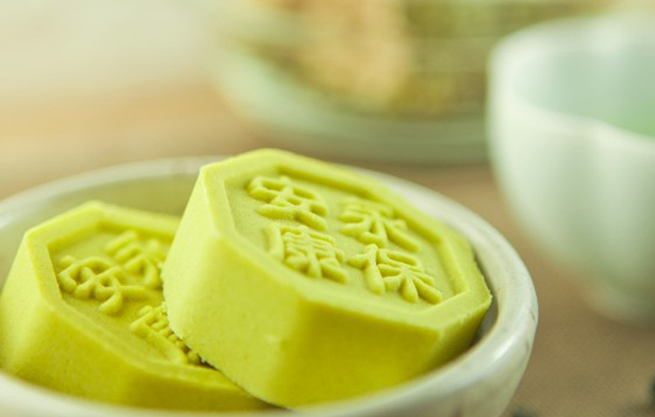Công thức làm bánh đậu xanh nhâm nhi ngày hè