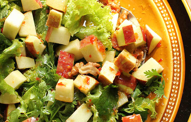 Salad táo cho dáng chuẩn da đẹp