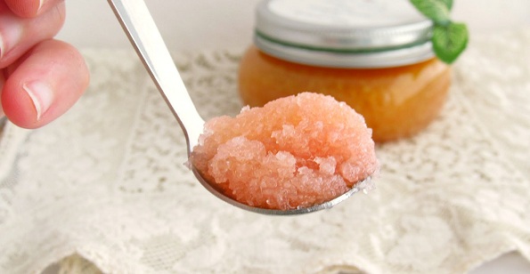 8 loại mỹ phẩm bác sĩ da liễu khuyên KHÔNG nên dùng