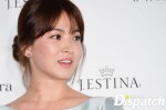 Song Hye Kyo đốn tim fan bởi vẻ đẹp trong trẻo như nữ thần
