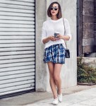 Quý cô châu Á xuống phố đầy dịu dàng với sắc màu pastel