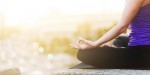 8 bài tập yoga giúp bạn ngủ ngon, giảm căng thẳng
