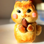 Bánh Trung thu nướng hình con Sóc ngộ nghĩnh