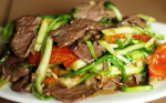 Ngon cơm với thịt bò xào hành tây cần tây