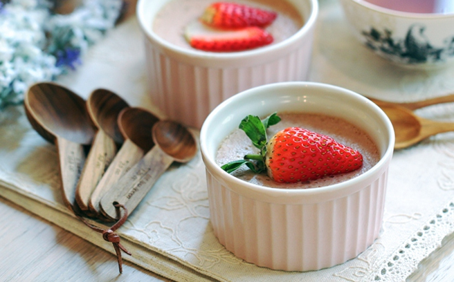 Cuối tuần tự thưởng pudding sữa dâu tây ngon hết sẩy