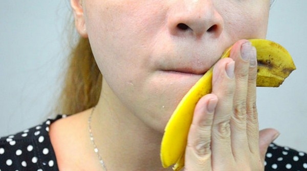 7 tuyệt chiêu làm da căng mướt, se khít lỗ chân lông tốt hơn nước hoa hồng