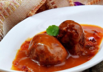 Mẹ chiều bé cuối tuần với thịt viên sốt cà chua