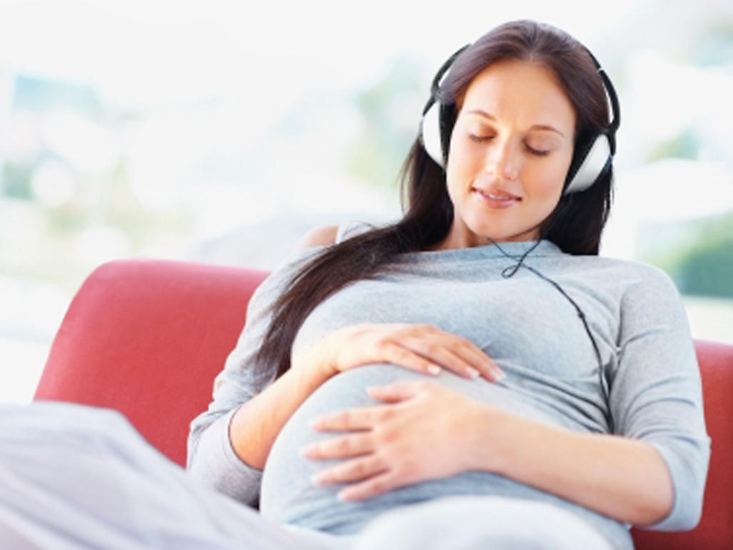 Lợi ích của âm nhạc cho bà bầu