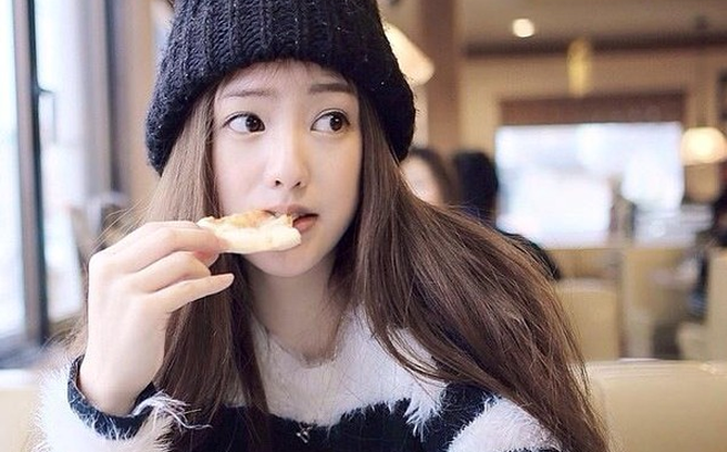 Cách chọn kiểu tóc mái giúp bạn trẻ hơn tuổi