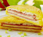 Bữa sáng tuyệt vời với sandwich kẹp giăm bông