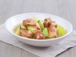 Sườn heo hầm bí ngòi nóng hổi