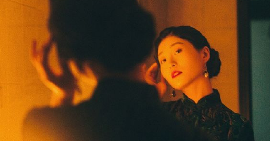 Phụ nữ quyến rũ