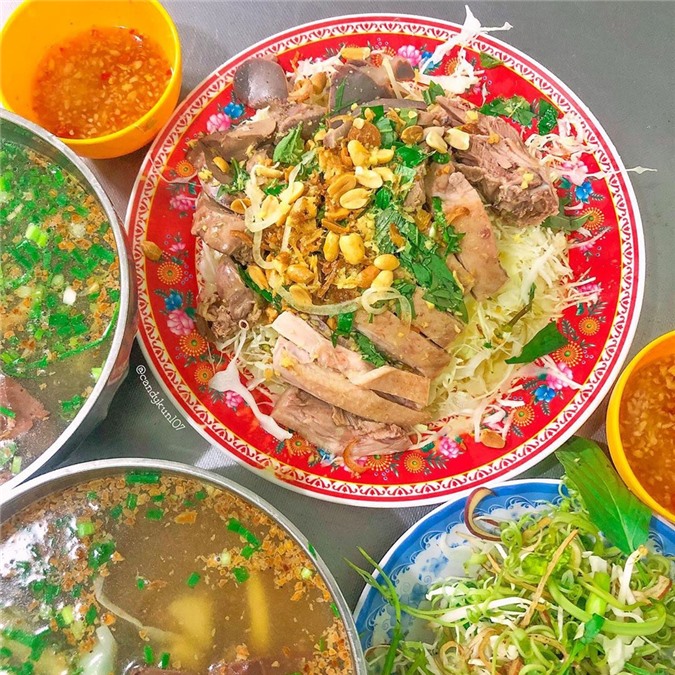 cháo vịt hai bình